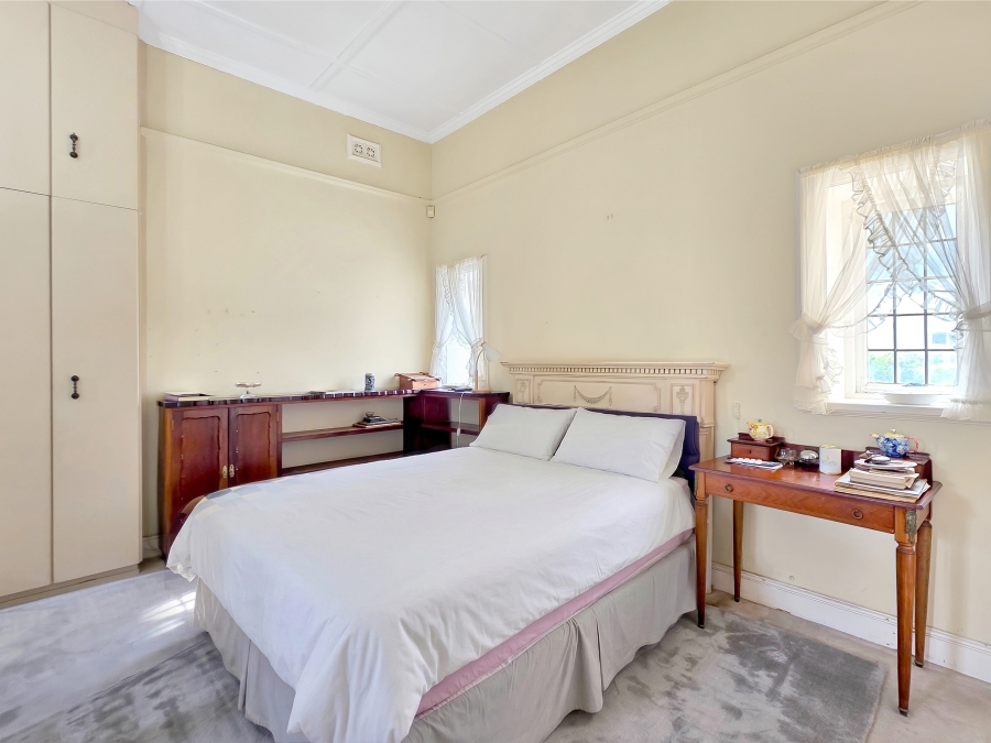 6 Bedroom Property for Sale in Sea Point Western Cape